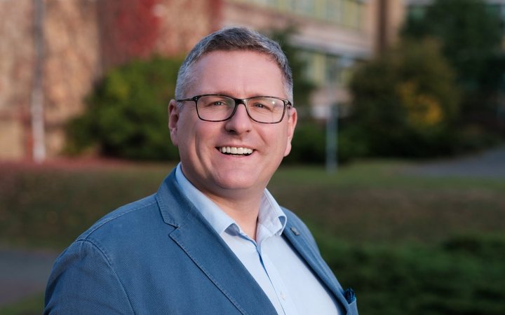 Naukowcy z UAM, w tym prof. Jakub Rybka, artykuł w Życiu Uniwersyteckim